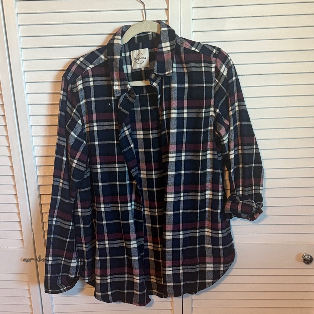 Purple plaid flannel shirt with pockets